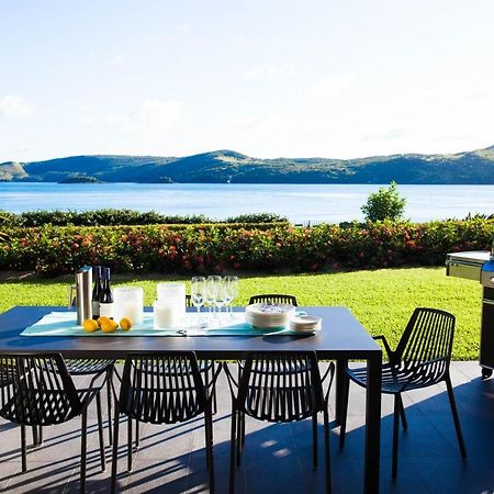 Yacht Club Villas Hamilton Island Exteriör bild