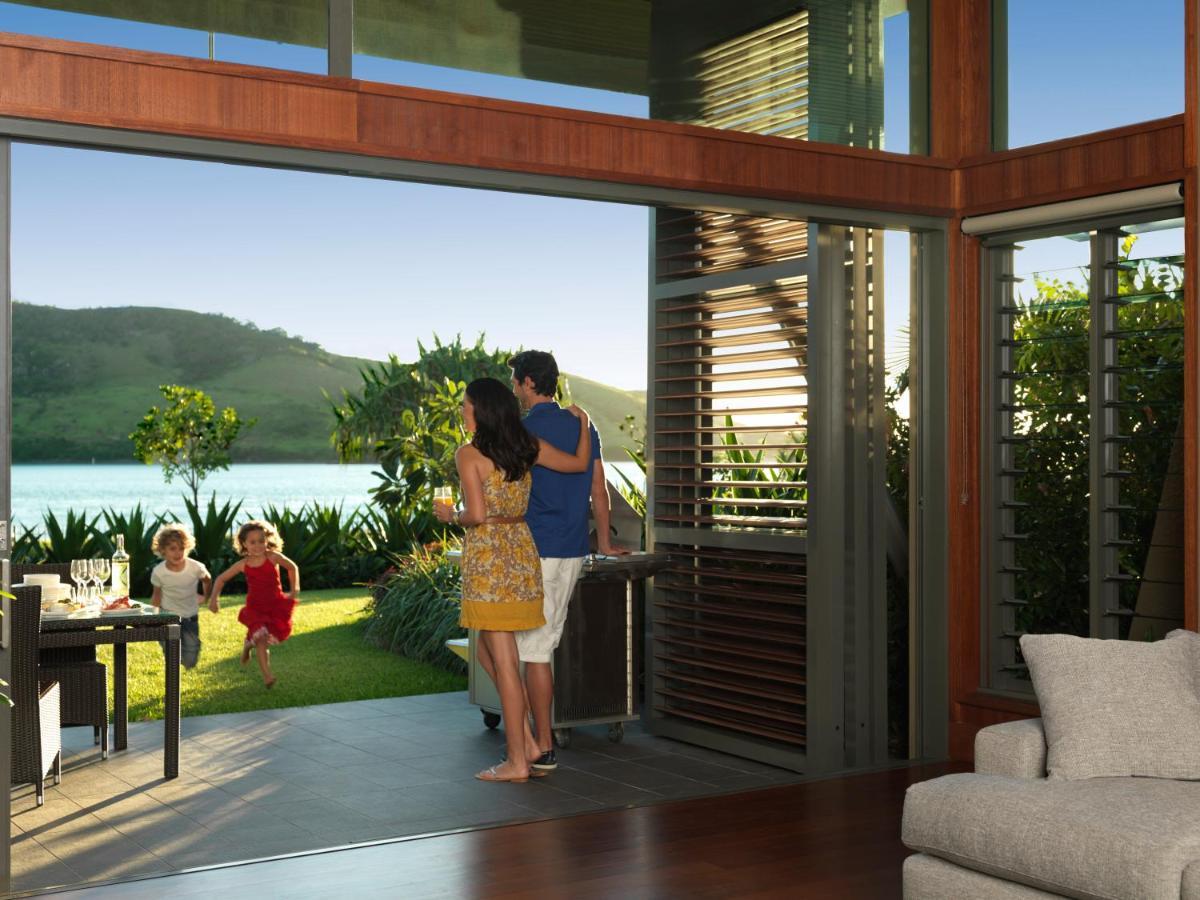 Yacht Club Villas Hamilton Island Exteriör bild