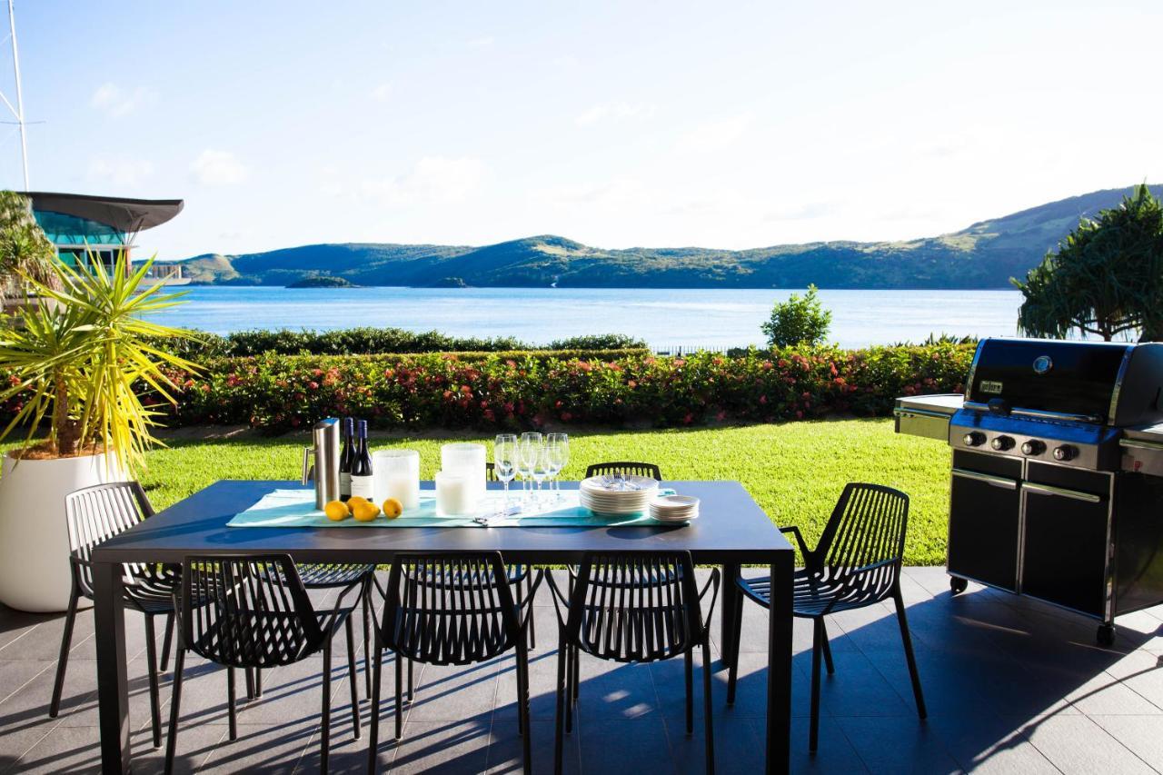 Yacht Club Villas Hamilton Island Exteriör bild