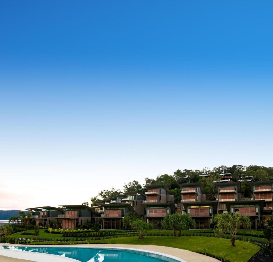 Yacht Club Villas Hamilton Island Exteriör bild